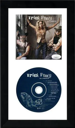 Trick Pony Band Signed 2002 On A Mission Album Cover Booklet w/ CD 6.5x12 Custom Framing JSA 3 sig Heidi Newfield/Ira Dean