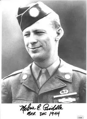 Melvin E. Biddle signed WWII Vintage B&W 8x11 Photo- JSA #AC92689- Medal of Honor/Dec 1944/Battle of the Bulge