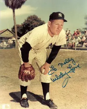 Whitey Ford signed New York Yankees MLB 8x10 Photo To Molly- COA (HOF/6X WS Champ)