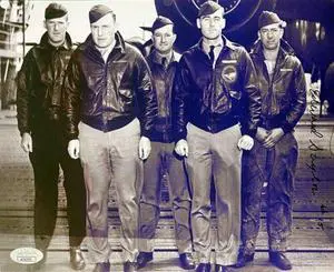 Edward/Ed Saylor signed 1942 WWII Doolittle Raiders Vintage B&W 8x10 Photo #15- JSA #AC92701- Crew USS Hornet