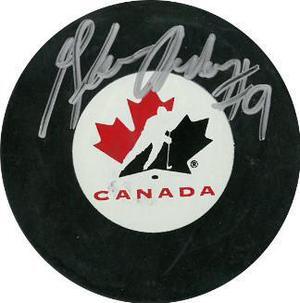 Glenn Anderson signed Team Canada Hockey Puck
