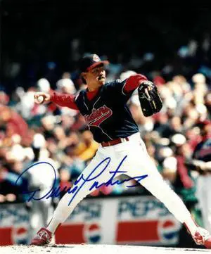 Dennis Martinez signed Cleveland Indians 8x10 Photo (navy jersey)
