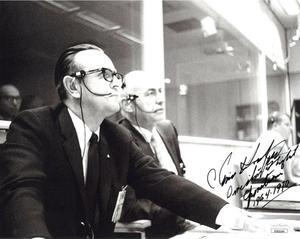 Chris/Christopher Kraft signed NASA 8x10 Photo Director of Flight Operations 1964-1970- JSA Hologram #EE62144 (Apollo 13)