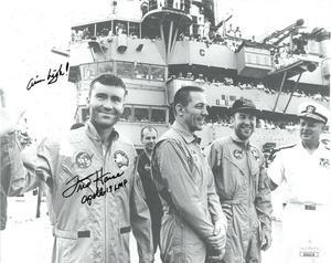 Fred Haise signed NASA Astronaut/Pilot Vintage B&W 8x10 Photo Apollo 13 LMP Aim High- JSA Hologram #EE62179