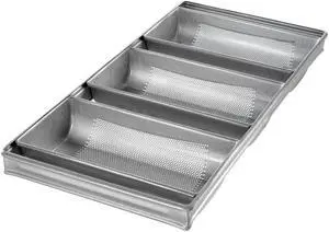 CHICAGO METALLIC 44405 Hearth Bread Pan,3-Strap