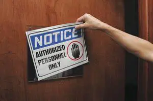 ACCUFORM DTA114 Sign Holder,8-1/2in x 11in,Plastic,Clear