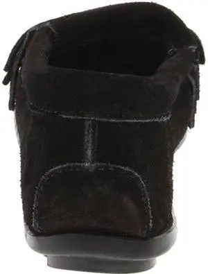 Minnetonka Women's 400 Kilty Moccasin,Black,9.5 M US