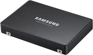 Samsung SSD PM1733A 15.36TB PCIe 4.0 x4 NVMe 2.5-Inch MZWLR15THBLA-00A07