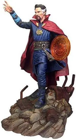 DIAMOND SELECT TOYS Marvel Gallery: Avengers Infinity War Movie Doctor Strange PVC Diorama Figure, Blue DIAMOND SELECT TOYS Marvel Gallery: Avengers Infinity War Movie Doctor Strange PVC Diorama Figure, Blue