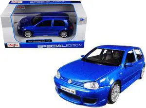Volkswagen Golf R32 Red 1/24 Diecast Model Car by Maisto
