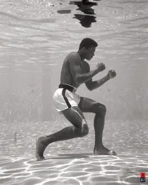 Muhammad Ali - Underwater Poster Print (16 x 20) Muhammad Ali - Underwater Poster Print (16 x 20)