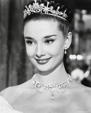 Audrey Hepburn Roman Holiday Poster Print (16 X 20) Audrey Hepburn Roman Holiday Poster Print (16 X 20)