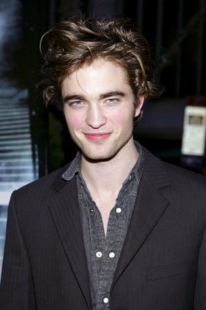 Robert Pattinson At Arrivals For Harry Potter And The Goblet Of Fire Premiere Photo Print (8 x 10)