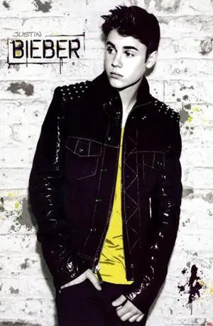 Justin Bieber - Wall Poster Print (22 x 34) Justin Bieber - Wall Poster Print (22 x 34)