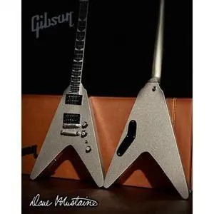 Axe Heaven Gibson Dave Mustaine Flying V EXP Silver Metallic Mini Guitar GG-524 Axe Heaven Gibson Dave Mustaine Flying V EXP Silver Metallic Mini Guitar GG-524