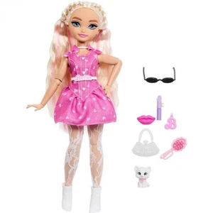 Barbie Dream Besties Fashion Malibu Doll & Accessories Barbie Dream Besties Fashion Malibu Doll & Accessories