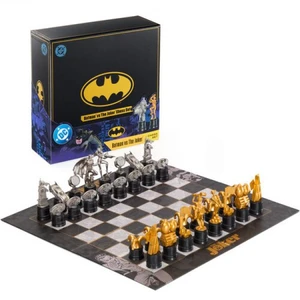 BATMAN CHESS SET (NN4530) BATMAN CHESS SET (NN4530)