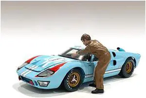 "Race Day 1" Figurine V for 1/18 Scale Models by American Diorama