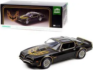 1977 Pontiac Firebird T/A Trans Am Starlite Black with Golden Eagle Hood Bird 1/18 Diecast Model Car by Greenlight