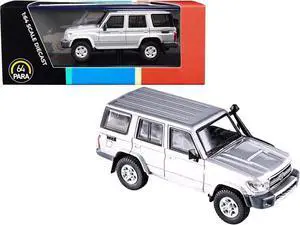 Toyota Land Cruiser 76 Silver Pearl 1/64 Diecast Model Car by Paragon