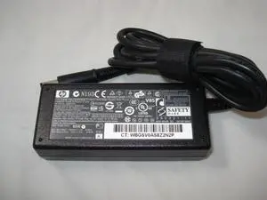 HP 609939-001 AC Adapter