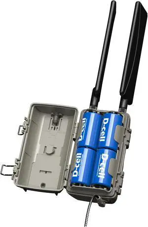 Cuddeback Tracks Low-Glow Cell Camera with 32GB Memory Card and Card Reader