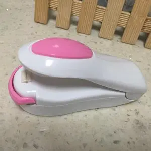 Portable Mini Heat Sealing Machine Impulse Sealer Seal Packing Plastic Bag Sealing Clamp (Random Color)