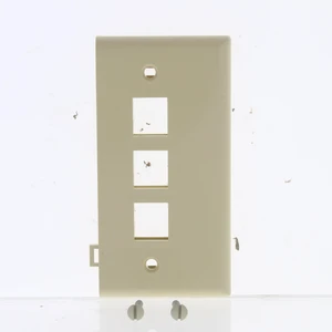 Leviton 40813-I Quickport 3-Port Sectional Wallplate, End Section, Ivory Leviton 40813-I Quickport 3-Port Sectional Wallplate, End Section, Ivory