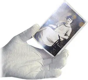 Archival Methods White Lintless Nylon Gloves Medium Package of 4 Pairs. #61-54-M
