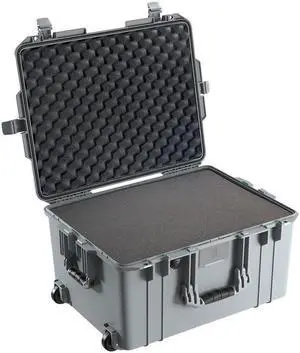Pelican 1607 Air Case with Pick-N-Pluck Foam, Silver #016070-0000-180