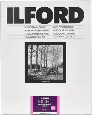 Ilford Multigrade V RC Deluxe Glossy Black/White Photo Paper, 5x7", 25 Sheets