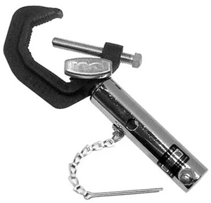 Matthews Junior Pipe Clamp with 5/8" Pin, Safety Chain and Cotter Pin Matthews Junior Pipe Clamp with 5/8" Pin, Safety Chain and Cotter Pin