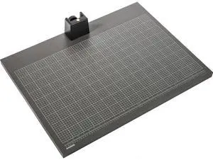 Kaiser 23x31.5" Grid Baseboard with Leveling Feet