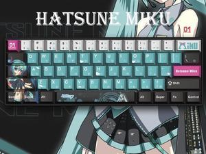 Corn 61-key Wired Small Portable Mechanical Keyboard Anti-Ghosting Hot Swap PBT Five-sided Dye Sublimation Animation Joint Custom Keycap Brown Switch Hatsune MiKu