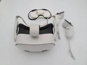 Meta Quest 3S 256GB Batman Arkham Shadow Headset + Controllers