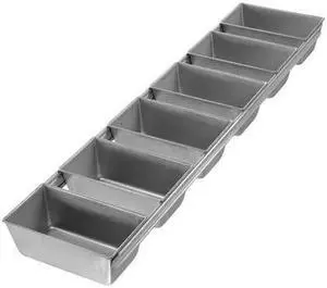 CHICAGO METALLIC 46925 Bread Pan,6-Strap,5-5/8x3-1/8