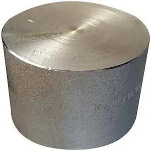 ZORO SELECT 1MNE2 Cap Cap, 1/2" Pipe, FNPT, Black Forged Steel