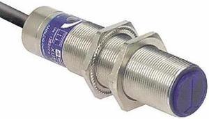 TELEMECANIQUE SENSORS XU8M18MA230 Photoelectric Sensor,Cylindrical,Diffuse