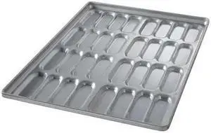 CHICAGO METALLIC 42465 Hot Dog Bun Pan,32 Moulds