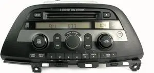 2005-10 Honda Odyssey OEM AM FM Receiver 6 Disc Changer 39100-SHJ-A110 Face 1XU8