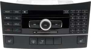 2010-11 Mercedes-Benz E-Class AM FM Radio GPS Navigation CD Player A2129063201