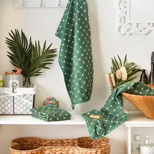 DII Hunter Green Printed Trellis Paw Small Pet Towel (Set of 3)