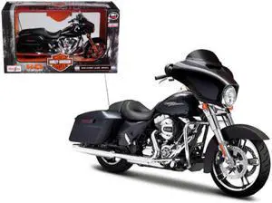 2015 Harley Davidson Street Glide Black 1/12 Motorcycle Model by Maisto 2015 Harley Davidson Street Glide Black 1/12 Motorcycle Model by Maisto