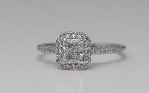 18k White Gold Radiant Cut Halo Diamond Engagement Ring (0.81 Ct,H Color,VS2 Clarity)