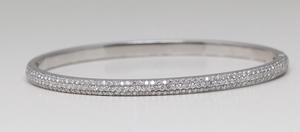 14k White Gold Round Cut Pavee Diamond Bangle (1.5 Ct,H Color,VS Clarity)