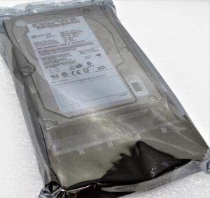 32P0731 32P0728 24P3714 IBM 146.8GB 10K U320 8MB 80-Pin SCSI 3.5" Hard Drive.