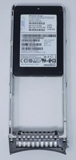 01EJ598 01EJ782 01EJ784 IBM 1,92TB SAS 2.5" SFF 12Gb SSD V5000 Hard Drive