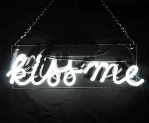 Fashion New Handcraft "Kiss Me”Real Glass Tubes Display Neon Light Sign 14x7!!!Best offer!