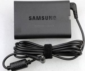 Original 19V 2.1A 40W AC Adapter Charger For Samsung NP900X4B NP900X4C NP900X4B