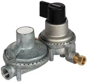 Camco 59005 Propane Double Stage Auto-Changeover Regulator